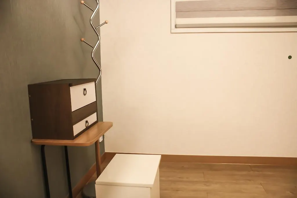 The Present Guesthouse Seoul 0*,  South Korea
